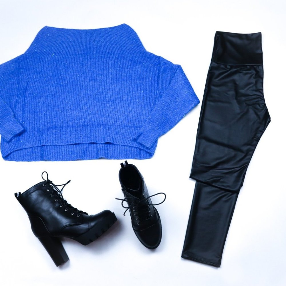 Blue Boat Neck Chunky Sweater - Picture 7 of 7